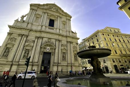Fontana di Piazza S. Andrea della Valle Ph. Turismo Roma Fontana di Piazza S. Andrea della Valle Ph. Turismo Roma