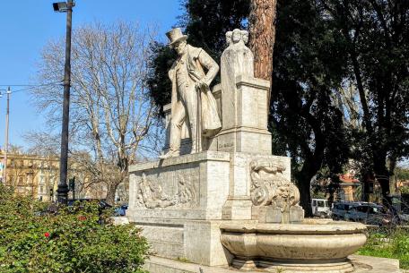 Fontana-Monumento a Giuseppe Gioachino Belli Foto Redazione Turismo Roma Fontana-Monumento a Giuseppe Gioachino Belli Foto Redazione Turismo Roma