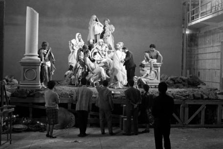 Foto di scena La ricotta, 1963, foto Paul Ronald, Collezione Maraldi
