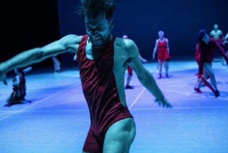 Jan Martens-Grip/Dance on Ensemble-Foto: sito ufficiale dell'Auditorium PDM Jan Martens-Grip/Dance on Ensemble-Foto: sito ufficiale dell'Auditorium PDM