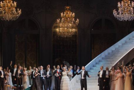 Foto: La traviata_Un totale®Yasuko Kageyama-Opera di Roma 2015 