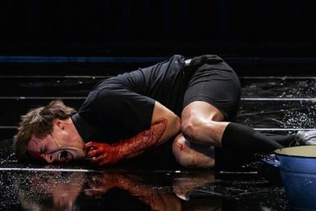 Macbeth, le cose nascoste-Foto: sito ufficiale del Teatro di Roma Macbeth, le cose nascoste-Foto: sito ufficiale del Teatro di Roma