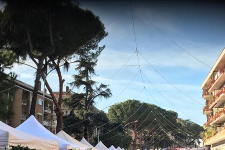 Mercatino via Ugo Ojetti