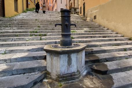 Nasone in via delle tre cannelle