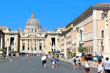 Palazzo dei Convertendi o delle Congregazioni delle Chiese Orientali Ph. Turismo Roma