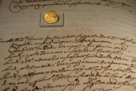 Scudo d'oro dello Stato Pontificio di Papa Paolo III (1534-1549), Zecca di Roma. Collezione Banca d'Italia Scudo d'oro dello Stato Pontificio di Papa Paolo III (1534-1549), Zecca di Roma. Collezione Banca d'Italia