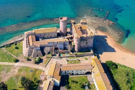 Sotto il cielo del castello di Santa Severa-Foto: soto ufficiale del Castello di Santa Severa
