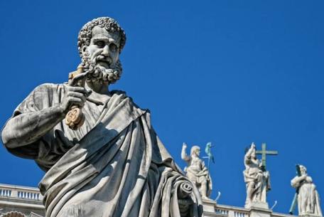 Statua San Pietro foto Pixabay Statua San Pietro foto Pixabay