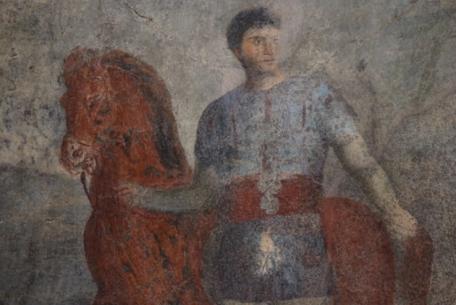 Tomba 19, Affresco di giovane vestito da auriga - Eppur si espone Tomba 19, Affresco di giovane vestito da auriga - Eppur si espone