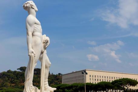 Stadio dei Marmi e Palazzo della Farnesina Stadio dei Marmi e Palazzo della Farnesina