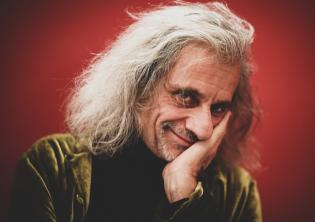 Alessandro Bergonzoni – Arrivano i Dunque