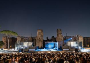 il pubblico alle Terme di Caracalla, ph. Fabrizio Sansoni - Opera di Roma 2023