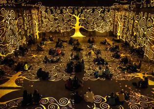 Immersive, Gustav Klimt, Fake Factory #1, sala immersiva con videoproiezione di opera