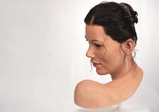 Jamie Salmon, Lily 2013, Image Courtesy l’artista e Anthony Brunelli Fine Arts