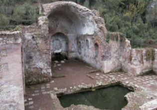 Foto: Mausoleo della Ninfa Egeria al Parco della Caffarella Foto: Mausoleo della Ninfa Egeria al Parco della Caffarella