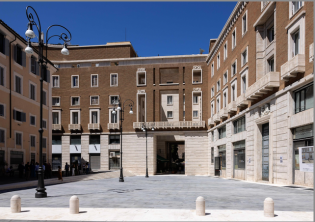 Largo dei Lombardi torna a splendere dopo gli interventi di restyling-Foto: CS