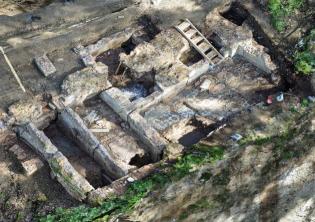 Nuove scoperte archeologiche a Villa Celimontana: riaffiora un edificio di età imperiale con mosaici e affreschi-Foto: Comunicato stampa Nuove scoperte archeologiche a Villa Celimontana: riaffiora un edificio di età imperiale con mosaici e affreschi-Foto: Comunicato stampa